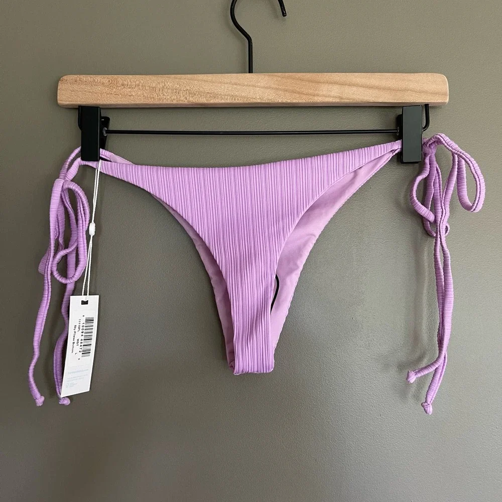 NWT Frankies Bikinis Sky Plisse Bikini Bottom in‎ Wisteria Lilac Large Purple